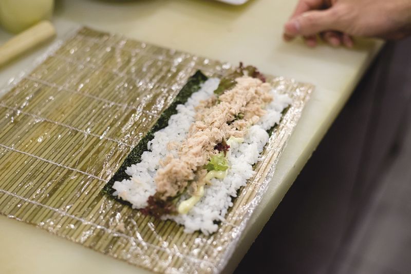 cách làm tunamayo maki